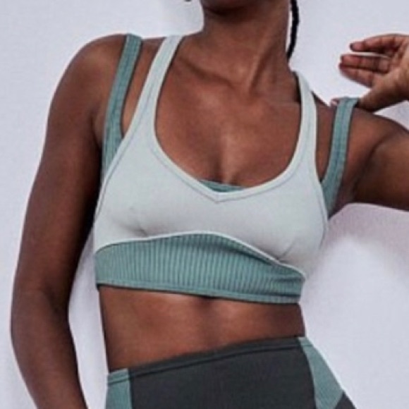 FL&L: ‘Romy’ Sports Bra - Picture 2 of 5